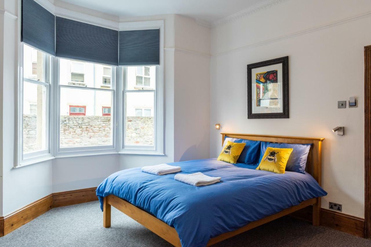 144 Lower Cheltenham Place Hotel Бристол Екстериор снимка