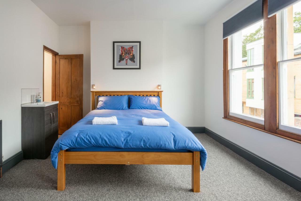 144 Lower Cheltenham Place Hotel Бристол Екстериор снимка