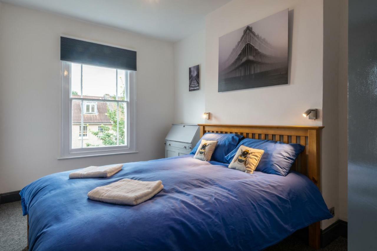 144 Lower Cheltenham Place Hotel Бристол Екстериор снимка