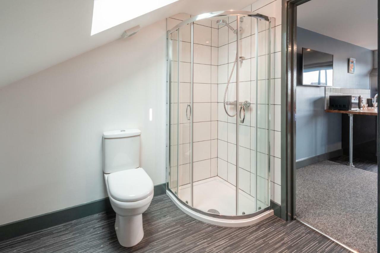 144 Lower Cheltenham Place Hotel Бристол Екстериор снимка