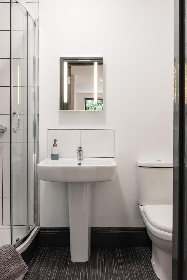 144 Lower Cheltenham Place Hotel Бристол Екстериор снимка